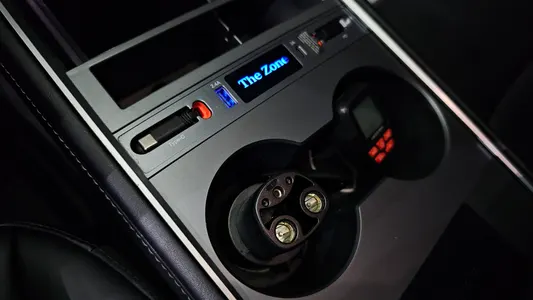 Tesla Y AWD 2021 31