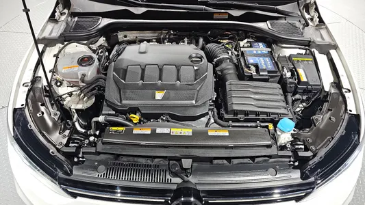 Volkswagen 8 2.0 TDI 2022 5
