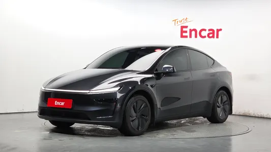 Tesla Y RWD 2025