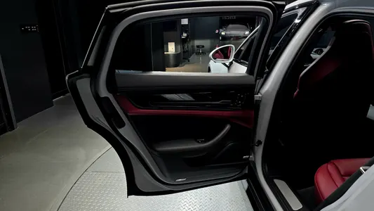 Porsche (976) 2.9 AWD 2025 25