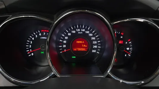 Kia K5 LPI 2011 8