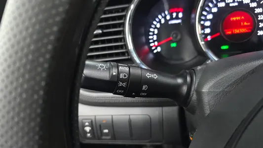 Kia K5 LPI 2011 17