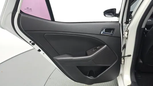 Kia K5 LPI 2011 25