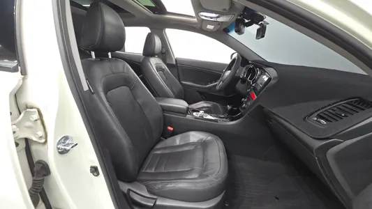Kia K5 LPI 2011 26