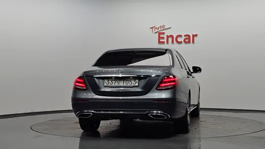 Mercedes-Benz E-Class W213 E220d 2019 4