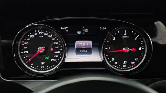Mercedes-Benz E-Class W213 E220d 2019 8
