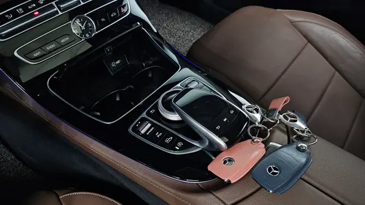 Mercedes-Benz E-Class W213 E220d 2019 16