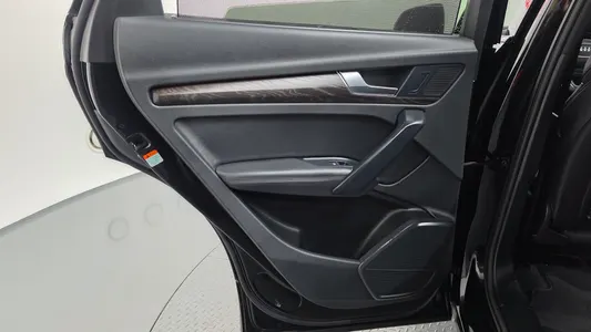Audi Q5 (FY) 45 TFSI 2023 25