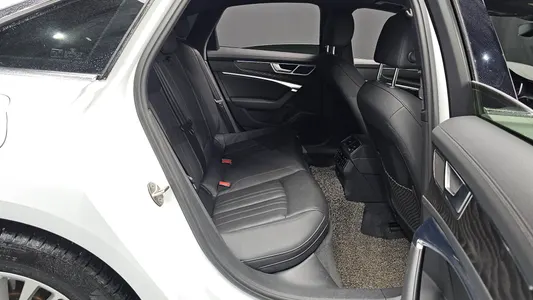 Audi A6 (C8) 45 TFSI 2021 10