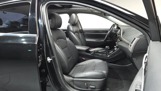 Hyundai IG 3.0 LPi () 2019 11
