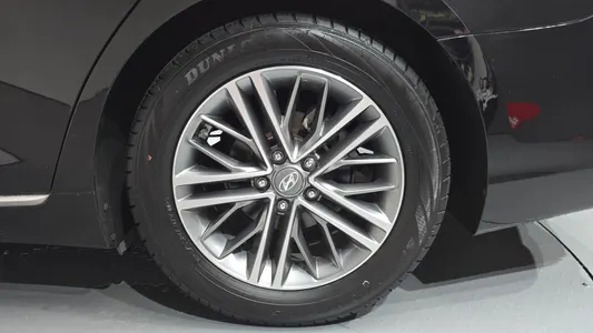 Hyundai IG 3.0 LPi () 2019 21