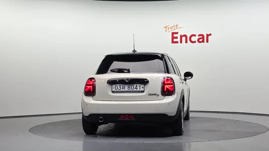 MINI D 5 2019 4