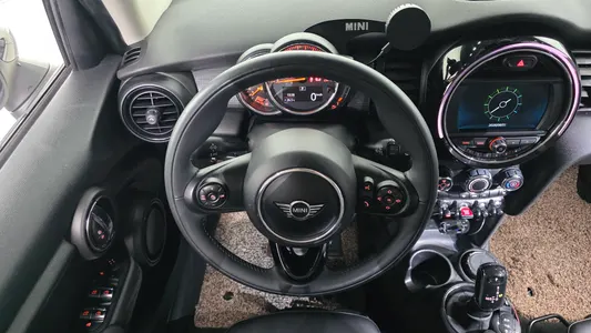 MINI D 5 2019 15