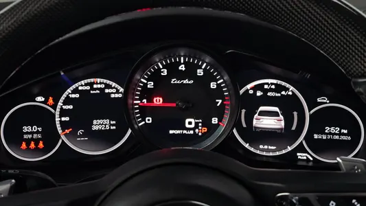 Porsche (PO536) 4.0 2022 8