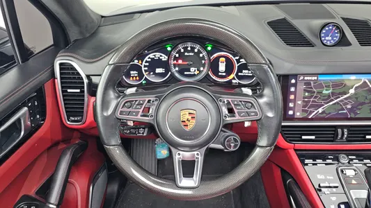 Porsche (PO536) 4.0 2022 13