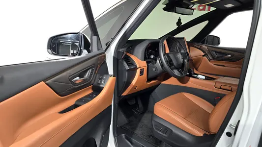Toyota 4 2.5 HEV AWD 2025 10