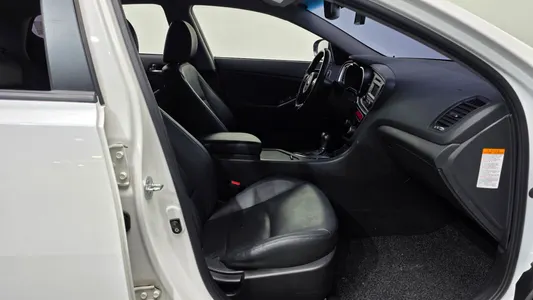 Kia K5 500h 2014 11