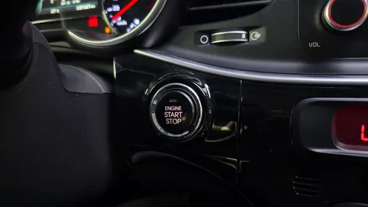 Kia K5 500h 2014 16