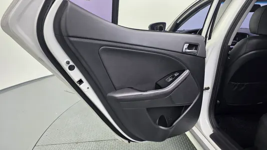 Kia K5 500h 2014 25
