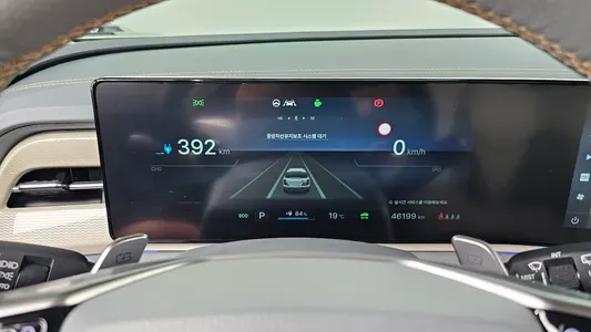 KG Mobility EVX E7 2024 8