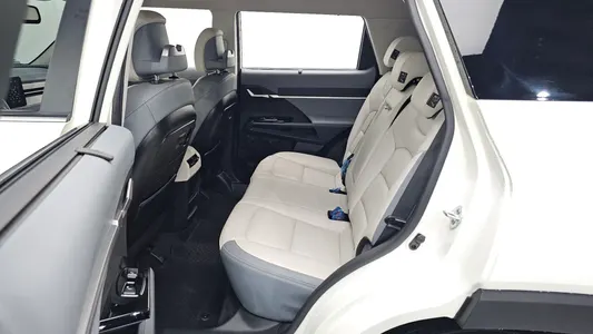 KG Mobility EVX E7 2024 11