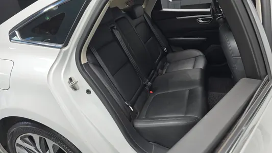 Renault Korea SM6 2.0 GDe SE 2017 11