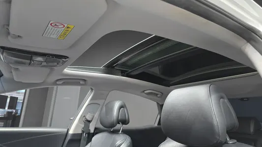 Hyundai HG 2015 19