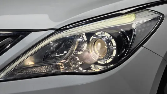 Hyundai HG 2015 22