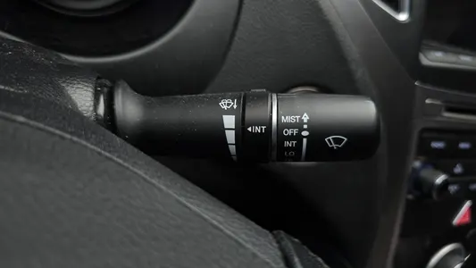 Hyundai HG 2015 32