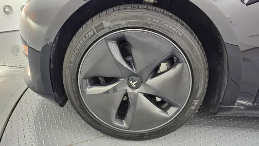 Tesla 3 AWD 2020 5