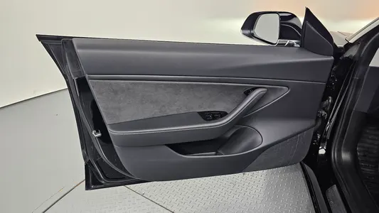 Tesla 3 AWD 2020 25