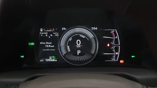 Lexus ES300h 7 2021 8