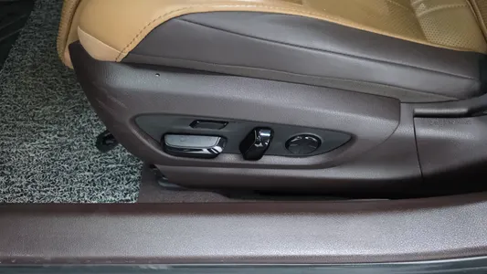 Lexus ES300h 7 2021 35