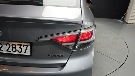 Hyundai LF 2.0 HEV 2015 23