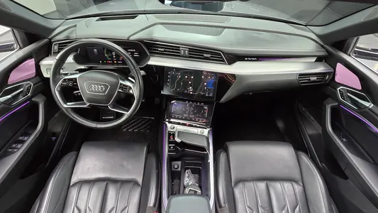 Audi e- 55 2021 7