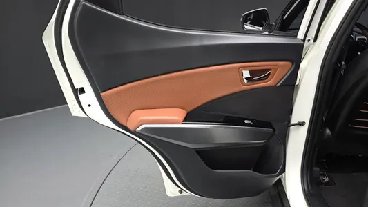 KG Mobility 티볼리 아머 2WD 2018 26