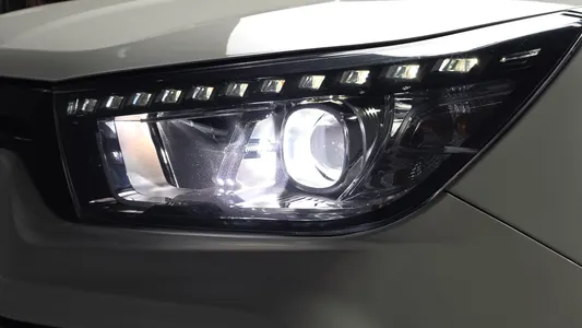 KG Mobility 티볼리 아머 2WD 2018 23