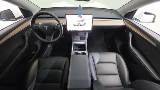 Tesla Y RWD 2023 7