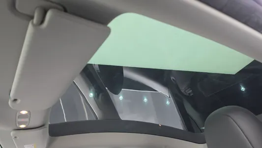 Tesla Y RWD 2023 16