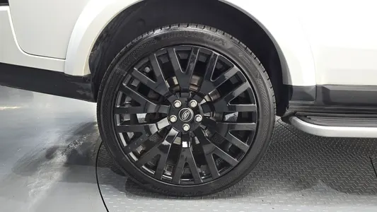 Land Rover 4 3.0 SDV6 SE 2013 5