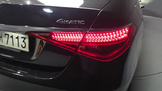 Mercedes-Benz S-Class W223 S500L 4MATIC 2021 23