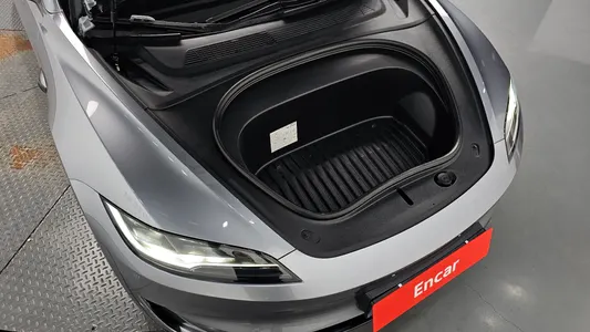 Tesla 3 AWD 2026 6