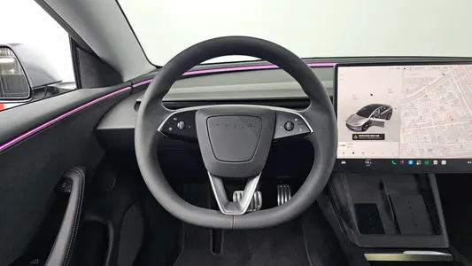 Tesla 3 AWD 2026 13