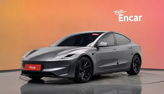 Tesla 3 AWD 2026 21