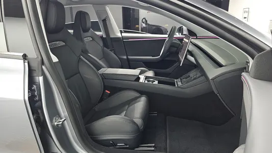 Tesla 3 AWD 2026 27