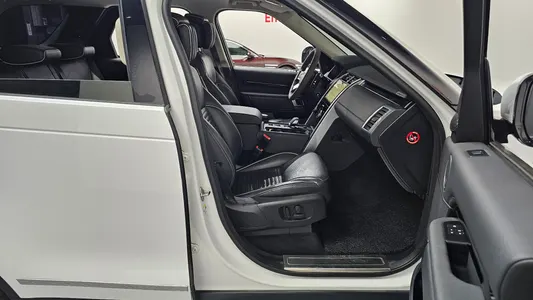 Land Rover 5 D300 HSE 2021 11
