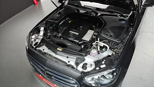 Mercedes-Benz E-Class W213 E300e 4MATIC 2021 6