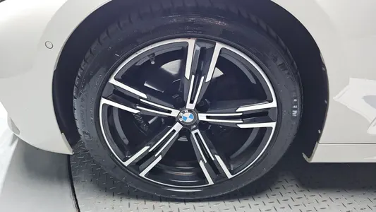 BMW 4 Series (G22) 420i M 2022 4