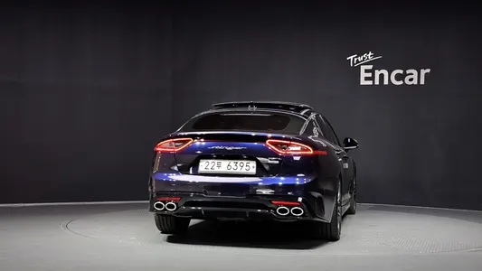 Kia Stinger 3.3 AWD 2018 4