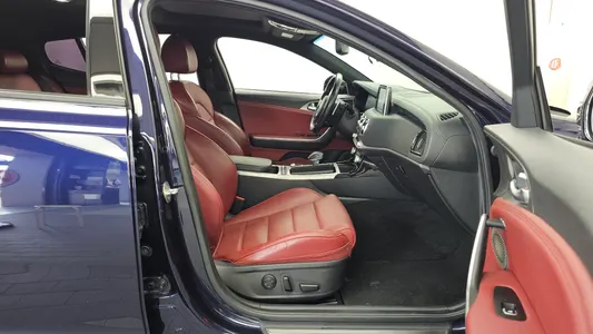 Kia Stinger 3.3 AWD 2018 15